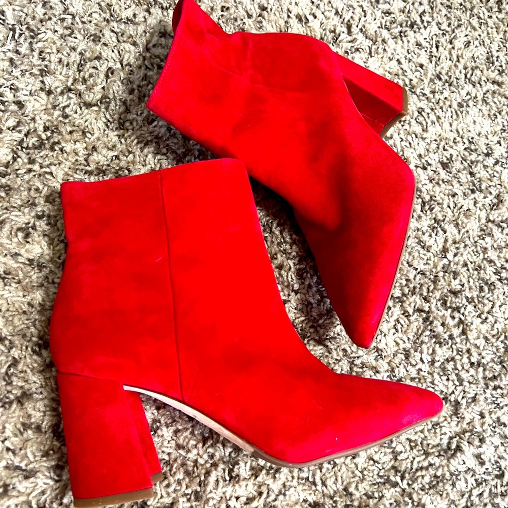 Red Giant Bini Booties